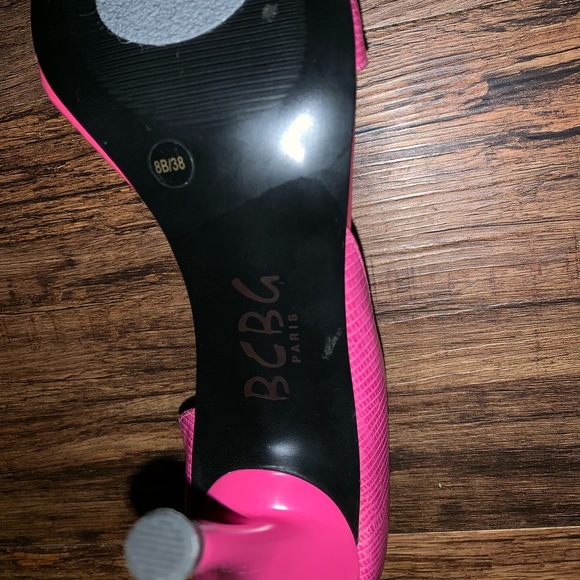 BCBG heels - Picture 5 of 5